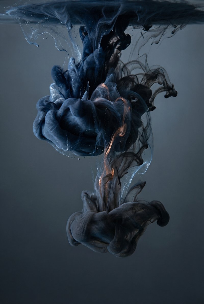 Ink dissolving in still water - Abstract mode